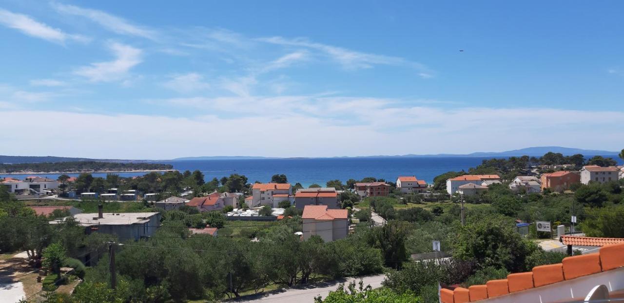 Apartments Vesna Banjol Bagian luar foto