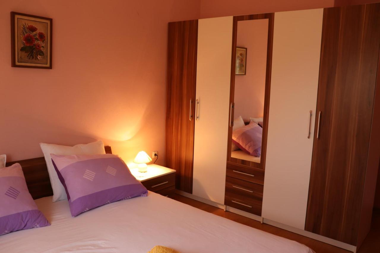 Apartments Vesna Banjol Ruang foto